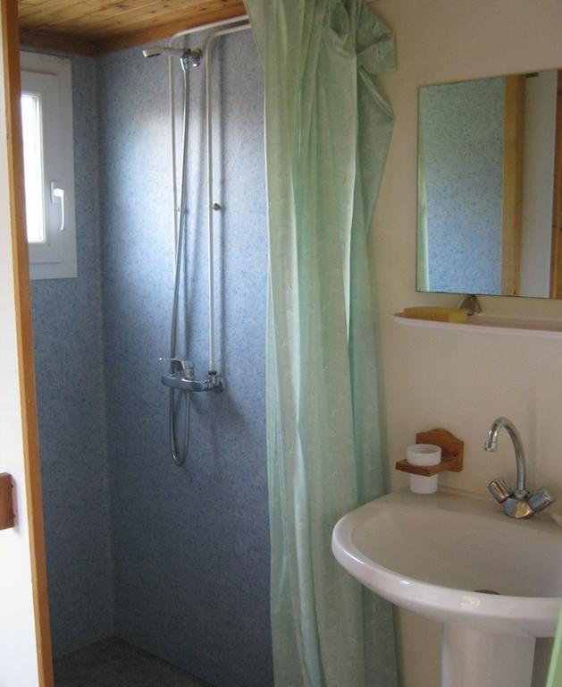 Village-Chalets Le Ru Du Pre Deux Rivieres Szoba fotó