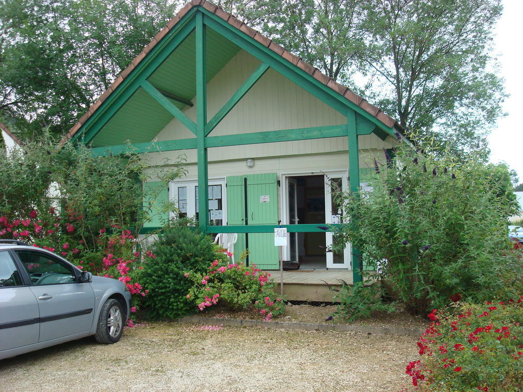 Village-Chalets Le Ru Du Pre Deux Rivieres Szoba fotó