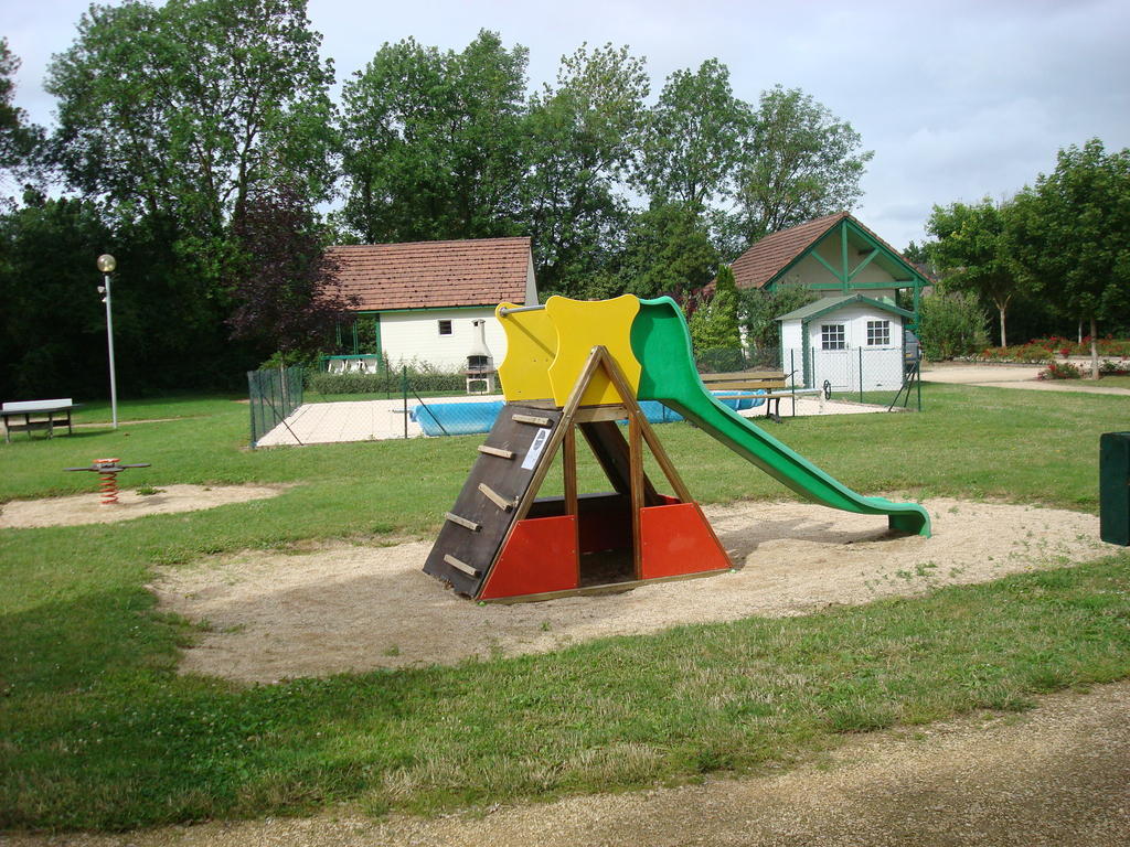 Village-Chalets Le Ru Du Pre Deux Rivieres Szoba fotó