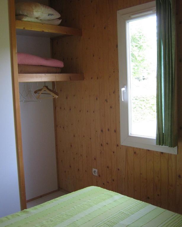 Village-Chalets Le Ru Du Pre Deux Rivieres Kültér fotó